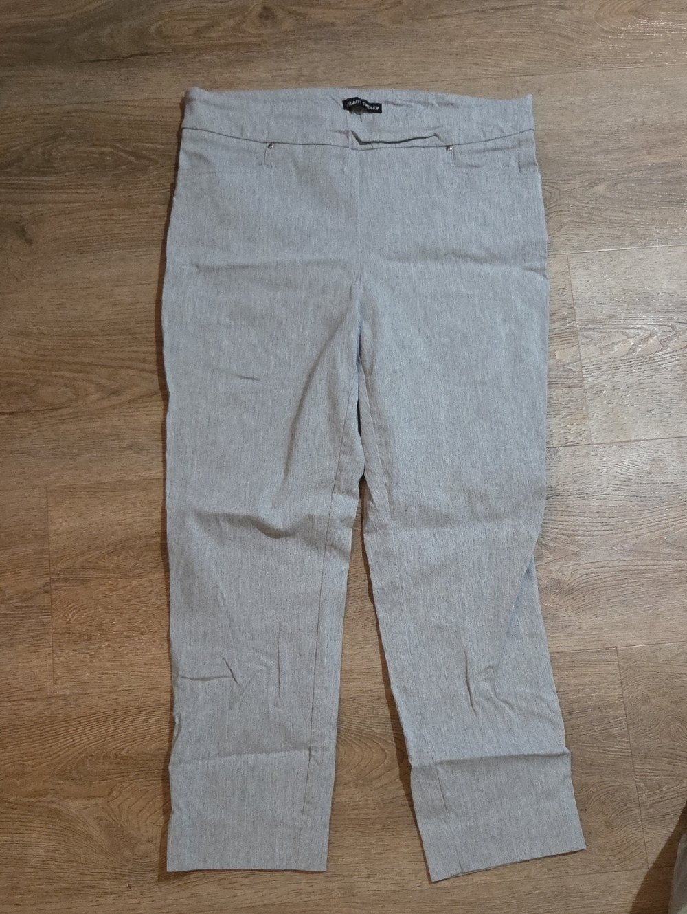 Hilary Radley Light Gray Straight-Leg Pull-On Pants